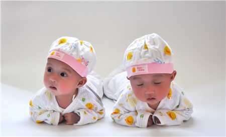香港诊所验血收费标准,备孕怀双胞胎技巧，怀双胞胎的方法介绍