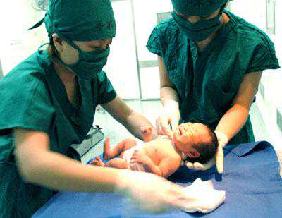 香港验血报告单女儿,备孕多年无果，人工授精3次失败，试管手术成功终于喜获